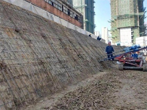 前郭建筑边坡支护
